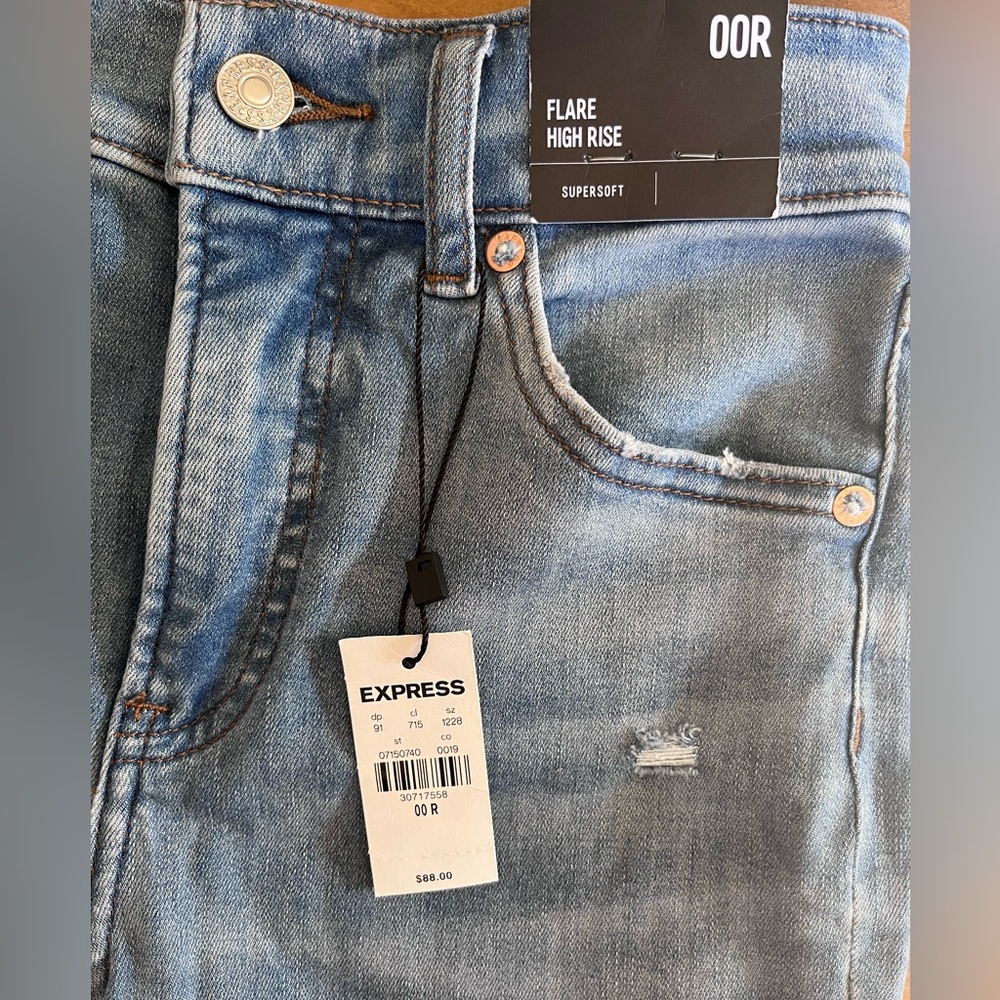 Express High Waisted Light Wash Ripped Flare Jeans 00R - Picture 2 of 10